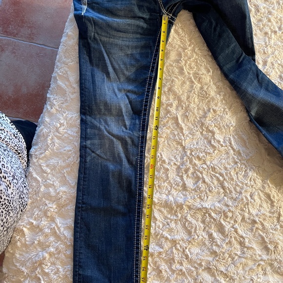 Miss Me,size 27, inseam 29 1/2, Straight. - Picture 5 of 6